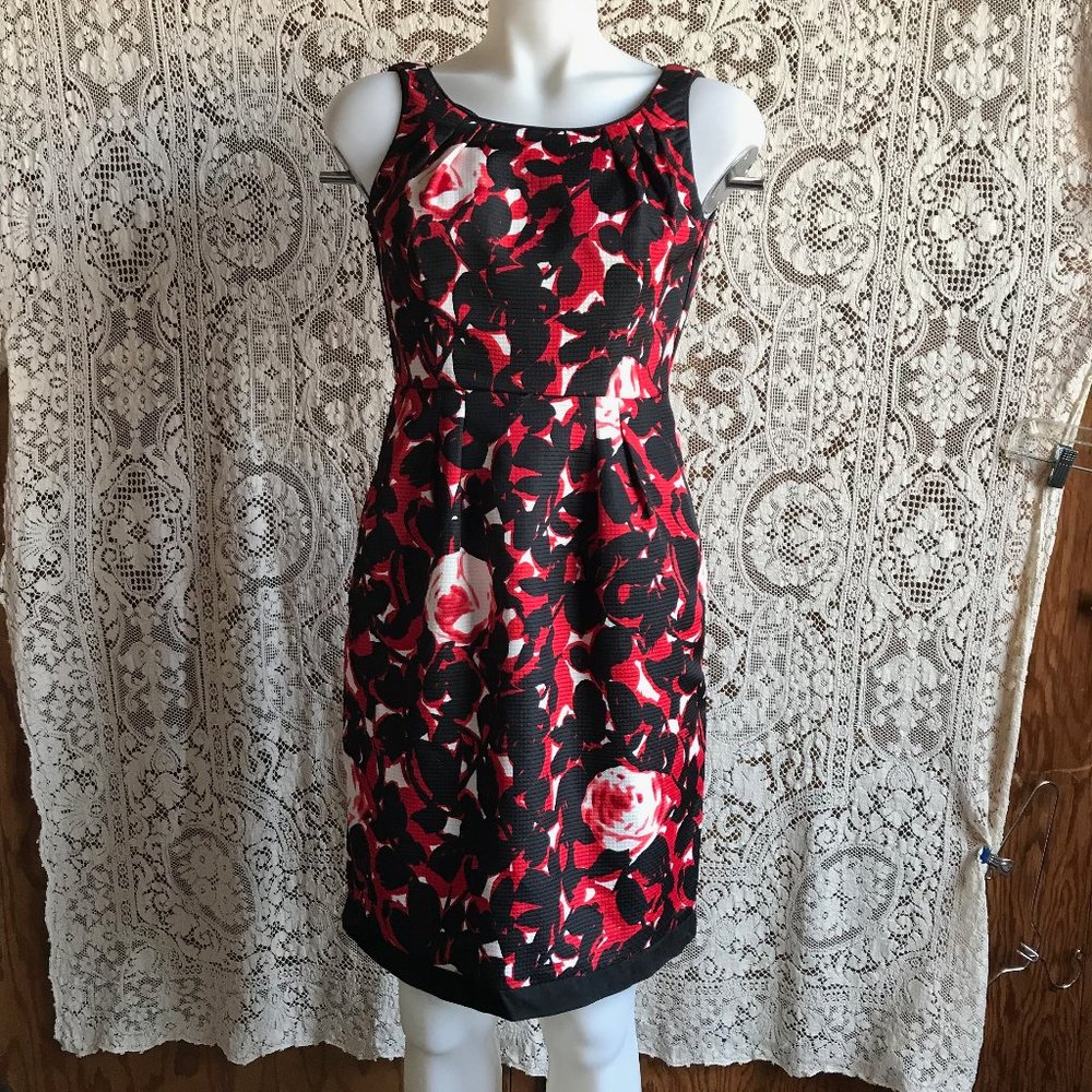 Sleeveless Floral Print Sheath Dress